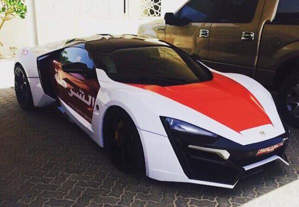 Ərəb polisi dünyanın ən nadir “supercar”ını aldı  - FOTO