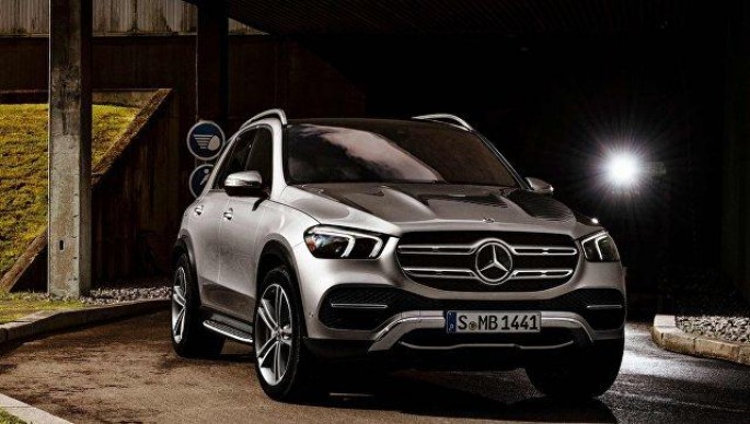 “Mercedes-Benz” yeni avtomobillərini təqdim edib