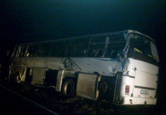 Sərnişin avtobusu aşdı: 13 ölü, 27 yaralı