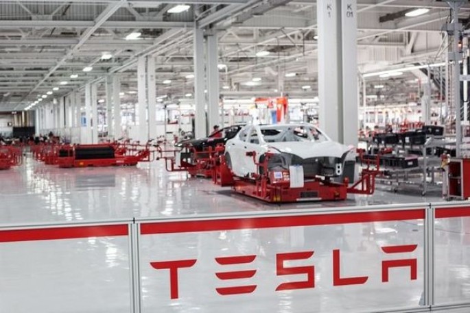 “Tesla” ən bahalı avtomobil şirkəti oldu