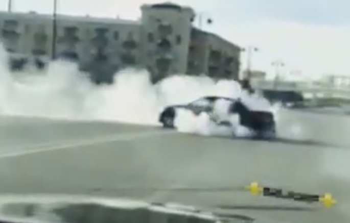 Azərbaycanda "BMW" ilə toz-duman qaldıran avtoşdan – VİDEO