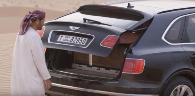 Ərəb şeyxləri üçün eksklüziv "Bentley" yığıldı - VİDEO