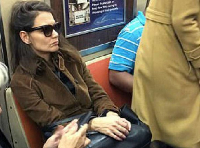 Tanınmış aktrisa metroda... - FOTOLAR