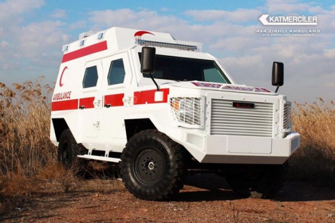 Yeni zirehli ambulans maşını yaradıldı – FOTO