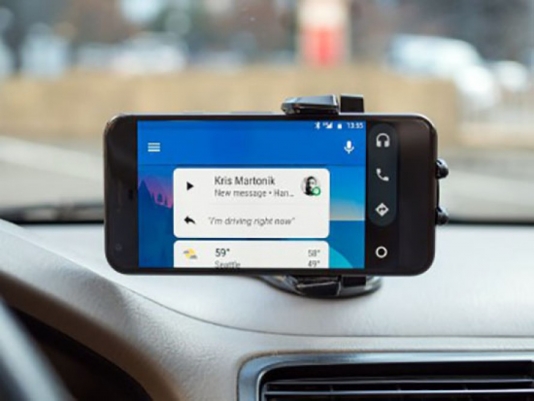 Smartfonlarda “Android Auto” sistemi istifadəyə verildi