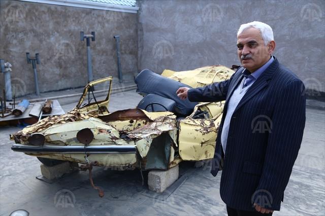 Rus tankının Bakıda əzdiyi «Zapı»nın skeletini həyətində saxlayır - FOTO