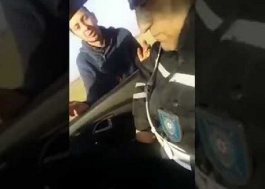 Sürücünü ağladıb videosunu çəkən yol polisi işdən qovuldu - VİDEO