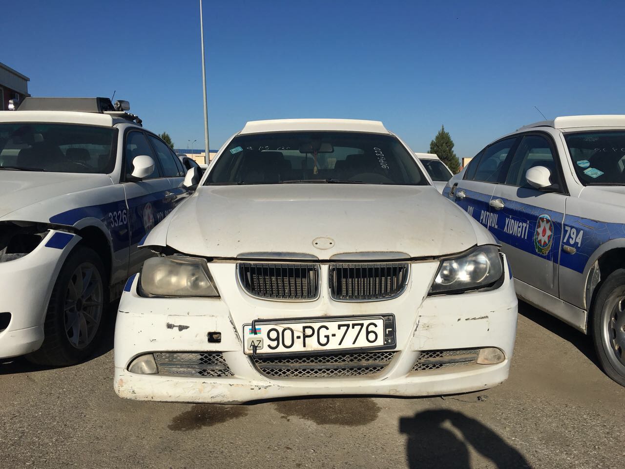 Yol polisinin “BMW"-ləri bu vəziyyətdə satışa çıxarılır – 5200 manata - FOTO
