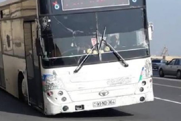 Yol polisi avtobusu bu halda idarə edən sürücünü tapıb cərimələdi - VİDEO