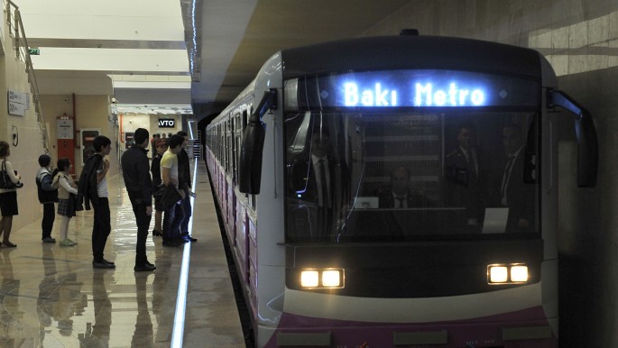Bakı metrosunda dəhşət: qatarın altında qalıb öldü - YENİLƏNİB