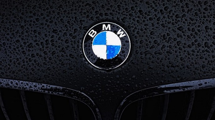  BMW-nin  7 nəsil avtomobillərin salonları belə inkişaf edib - VİDEO