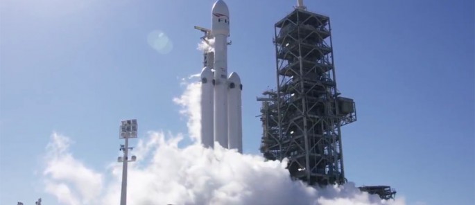 SpaceX yeni daşıyıcı raketinin odlu sınağını keçirib - VİDEO