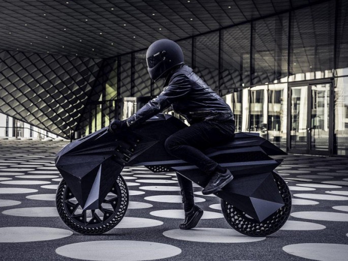 İlk çap edilmiş elektrik motosiklet təqdim olundu - VİDEO
