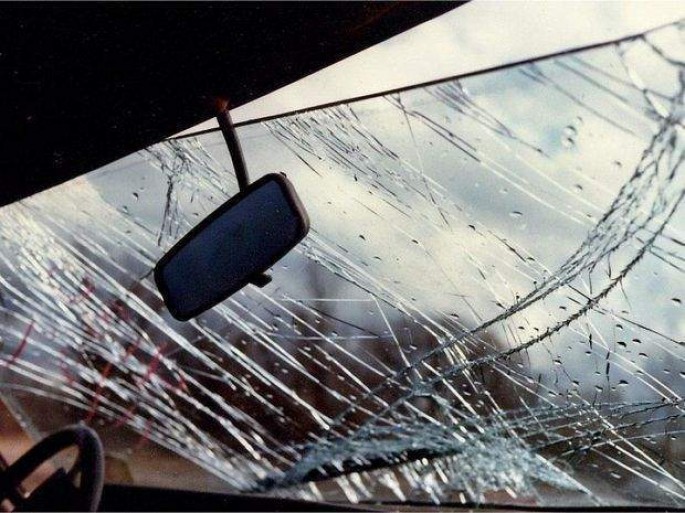 Avtomobil ağaca çırpıldı: sürücü ölüb – Goranboyda