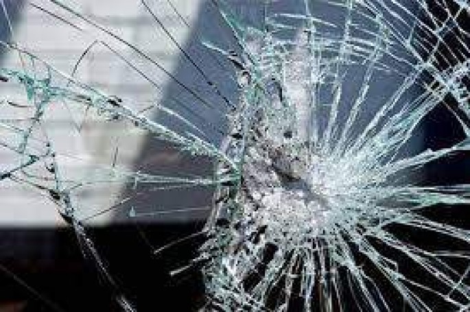 Avtomobil ağaca çırpıldı: sürücü xəstəxanaya yerləşdirildi - Göyçayda