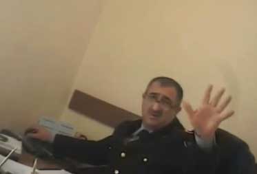 Rüşvət videosundakı yol polisi danışdı: “Kiminsə güdazına getdim”