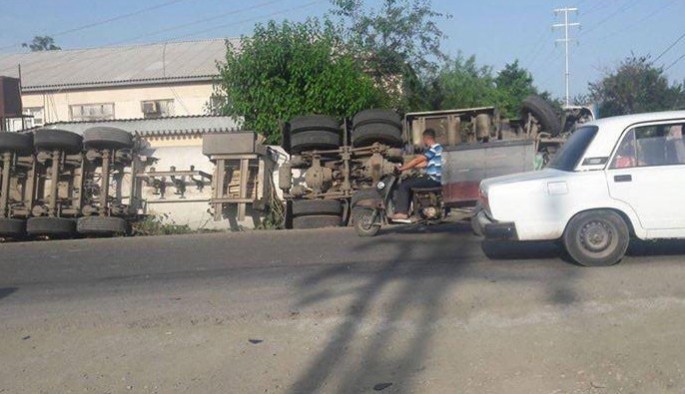 İranlı sürücü Azərbaycanda öldü - Sükan arxasında ürəyi tutub - FOTO