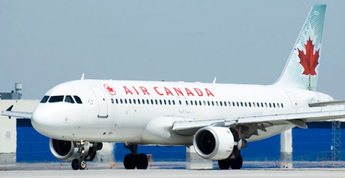 "Air Canada" təyyarəsi yanğın səbəbindən aeroporta qayıdıb