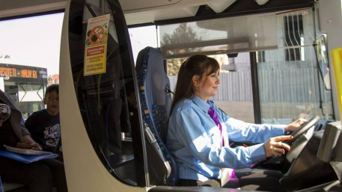 Marşrut avtobusları qadın sürücülərə verilir - ARAŞDIRMA
