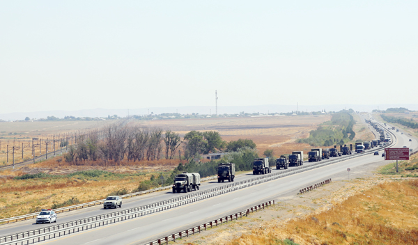 Ordunun 65 minlik hərbi maşın karvanı yola çıxdı - FOTO