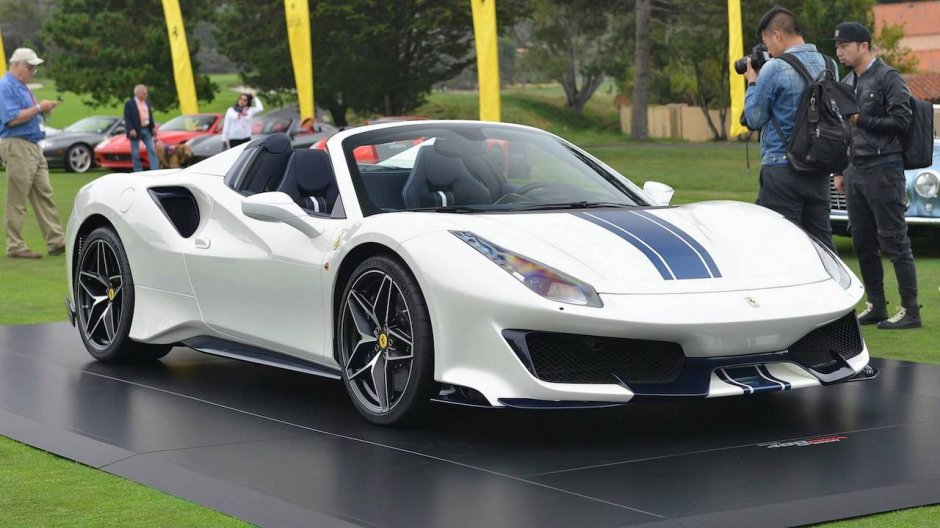 "Ferrari"dən yeni "Pista" modelinin üstüaçıq variantı - FOTO