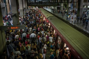 Karakas metrosu fəaliyyətini qismən bərpa edib