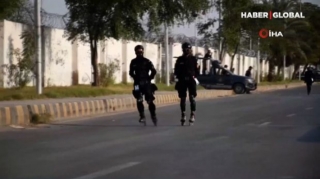 Pakistanda polislər roliklərlə xidmət aparacaqlar  - VİDEO