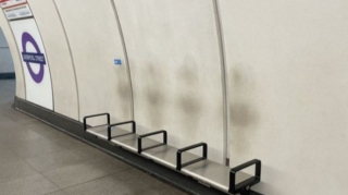 London metrosunda “kabus izləri” peyda olub - FOTO 