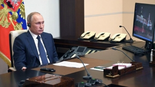 Putin ilk dəfə istirahət otağını  jurnalistlərə göstərdi
