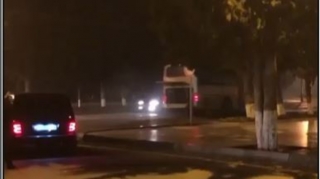 Sumqayıtda sərxoş avtobus sürücüsü yol polisi tərəfindən peşəkarlıqla saxlanıldı   - VİDEO