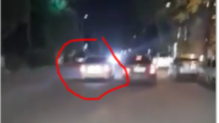 Qazaxda "avtoşluq" edın sürücü qırmızıdan keçdi  - VİDEO