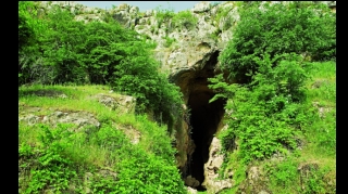 Ermənilər Azıx mağarasında qanunsuz arxeoloji qazıntı işləri aparıblar