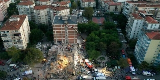 İzmirdə zəlzələ nəticəsində 25 nəfər ölüb, 831 nəfər yaralanıb - YENİLƏNİB - VİDEO 