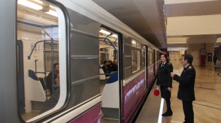 Bakı metrosunda nasazlıq yarandı, qatarlar yubandı - VİDEO 