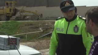 Abşeronda yol polisi 50 avtomobili  yoxlamadan keçirdi  - VİDEO