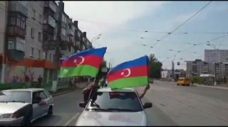 Yekaterinburqda həmvətənlərimiz Azərbaycana dəstək üçün yürüş keçirdi - VİDEO 