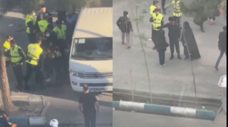 İran əxlaq polisi pusquda:  Qadınları zorakılıqla avtomobilə mindirirlər - VİDEO 