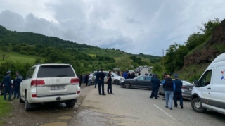 Tavuş sakinlərinin bağladıqları Ermənistan-Gürcüstan yolu açıldı 