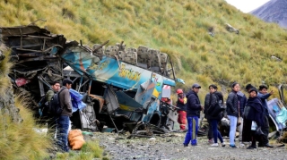 Traktor mikroavtobusla toqquşdu:  14 ölü, 2 ağır yaralı - FOTO 