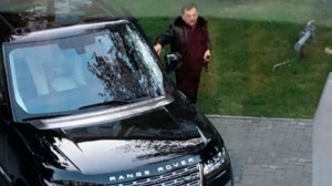 Azərbaycanda icra başçısı özünə 250 minlik avtomobil aldı - FOTO