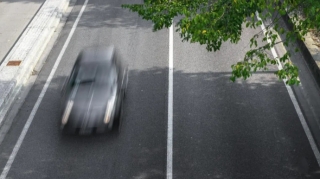 “Taksi” filmindəki kimi:  Avtoxuliqan radarı aşırdı