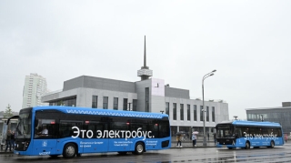 Sərnişinlər avtobus sürücülərinə qiymət verə biləcək - Moskvada  