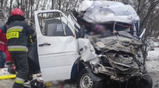 Ukraynada ağır yol qəzası baş verib, 10 nəfər ölüb 