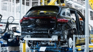 Mercedes-Benz satışları ikinci rübdə 6% artıb 