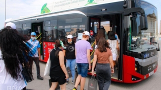 "BakuBus" avtobusunda qadınların kondisioner davası - VİDEO 