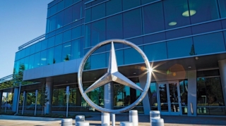 Küveytin Suveren Fondu “Mercedes”in səhmlərini satmağı planlaşdırır 
