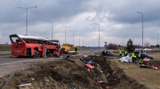 İçərisində 57 sərnişin olan avtobus qəzaya uğrayıb: 5 ölü, 40 yaralı 