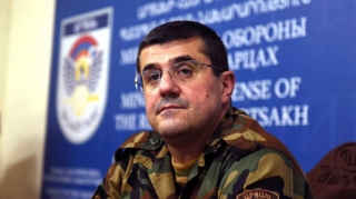 Araik Aratunyan: “1500 erməni bir neçə azərbaycanlı əsgərin qarşısından qaçdı” 