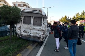 Gürcüstan qeydiyyat nişanlı TIR mikroavtobusa çırpıldı: 4-ü ağır, 24 yaralı - FOTO