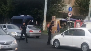Erməni yol polislərindən biabırçılıq - Hamı bu görüntülərə baxıb gülür - VİDEO 